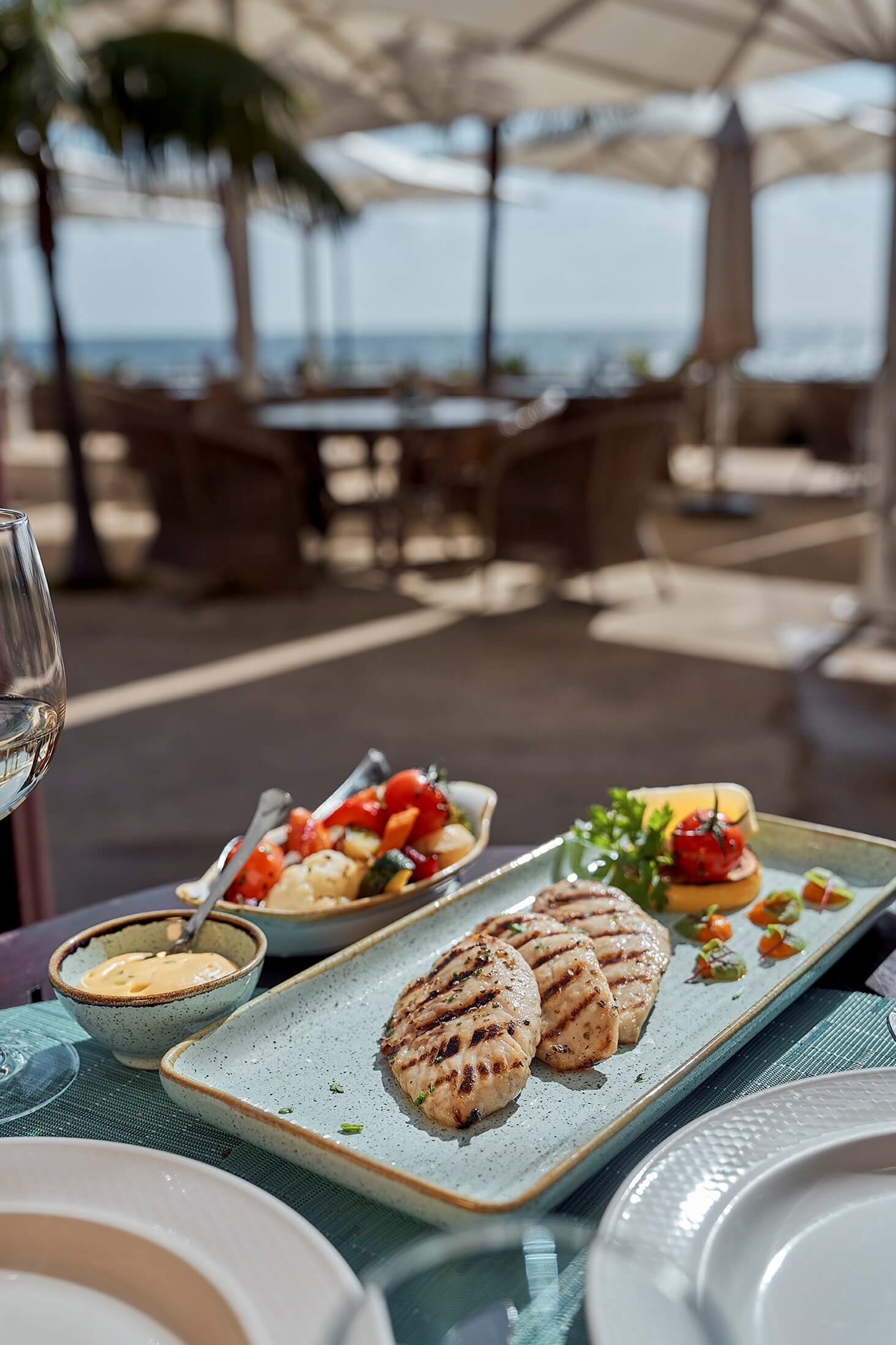 Restaurants and Bars | The Cliff Bay Hotel | Madeira Island